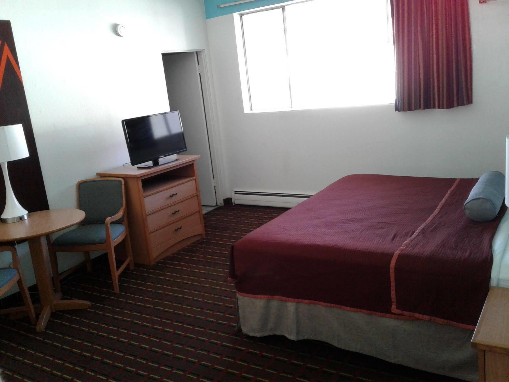 Howard Johnson By Wyndham Colorado Springs Zewnętrze zdjęcie